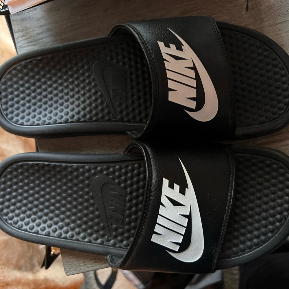 Nike slides